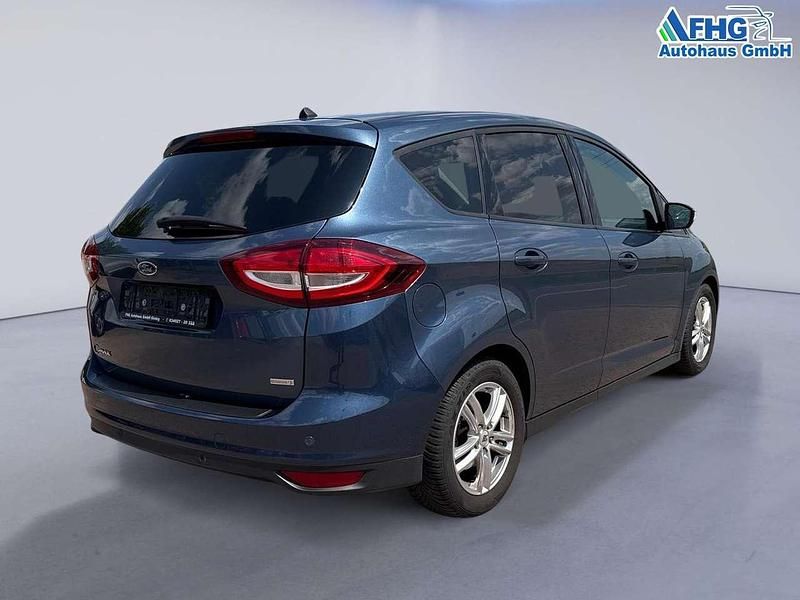 Gebraucht Ford Focus Cool & Connect 101 PS (74 kW) 2019 Chromablau metallic Kombi