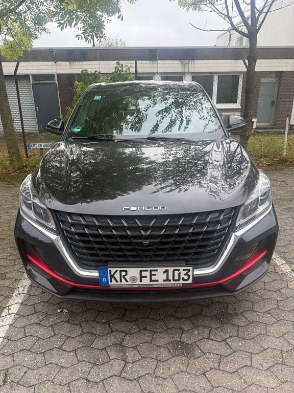 Schwarz Gebraucht 2023 DFSK Fengon SUV | 11.400 € (Superpreis) - Bild 1/4