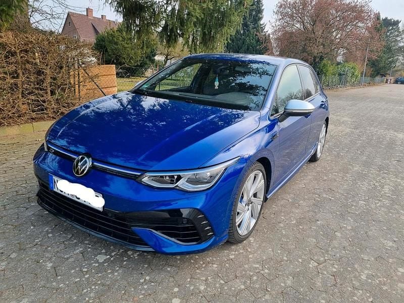 Blau Gebraucht 2021 VW Golf VIII R Limousine | 29.723 € (Superpreis) - Bild 1/4