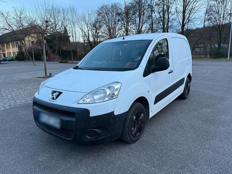 Gebraucht Peugeot Partner 90 PS (66 kW) 2008 Weiß Van / Kleinbus