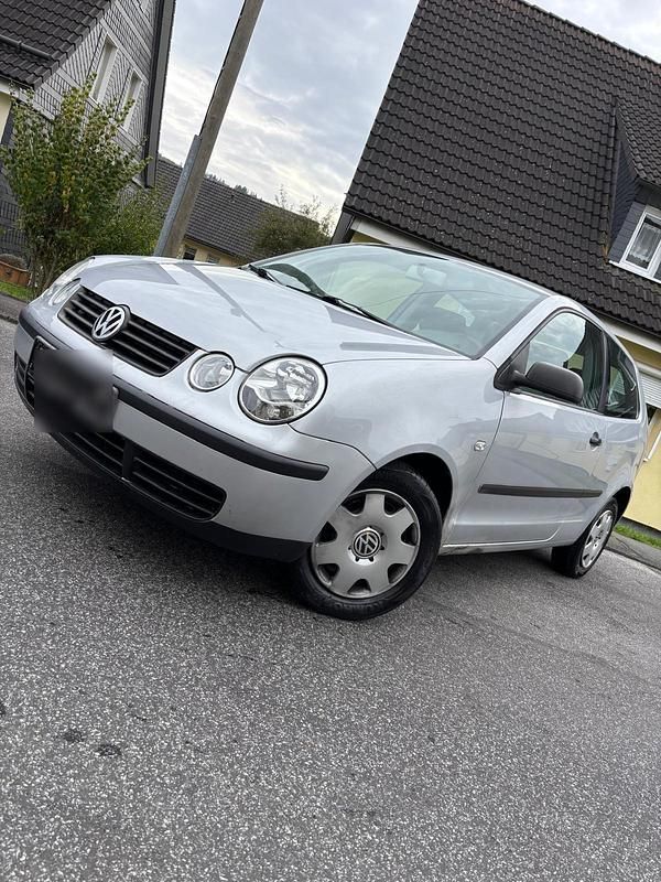 Silber Gebraucht 2004 VW Polo Kleinwagen | 1.450 € (Fairer Preis) - Bild 1/4