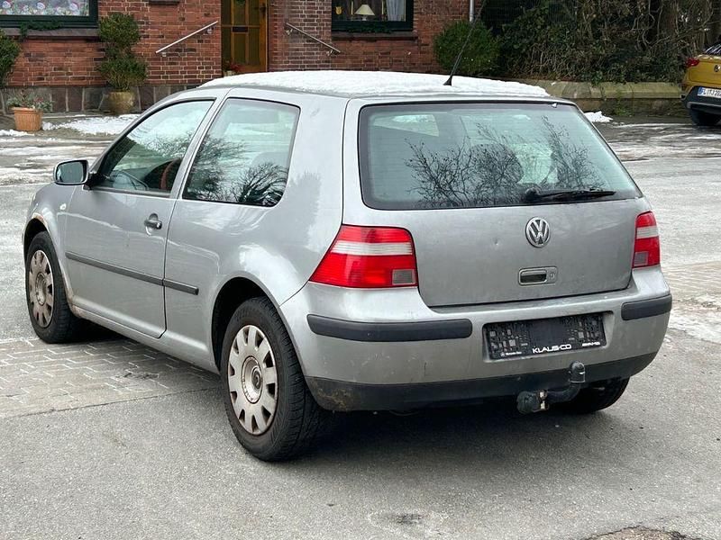 Gebraucht VW Golf IV 101 PS (74 kW) 2003 Grau Limousine