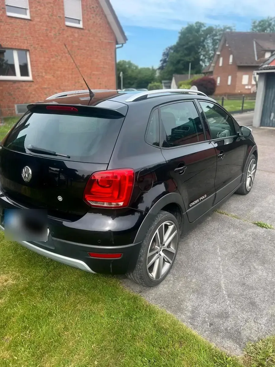 Gebraucht VW Polo Cross 75 PS (55 kW) 2010 Schwarz Kleinwagen