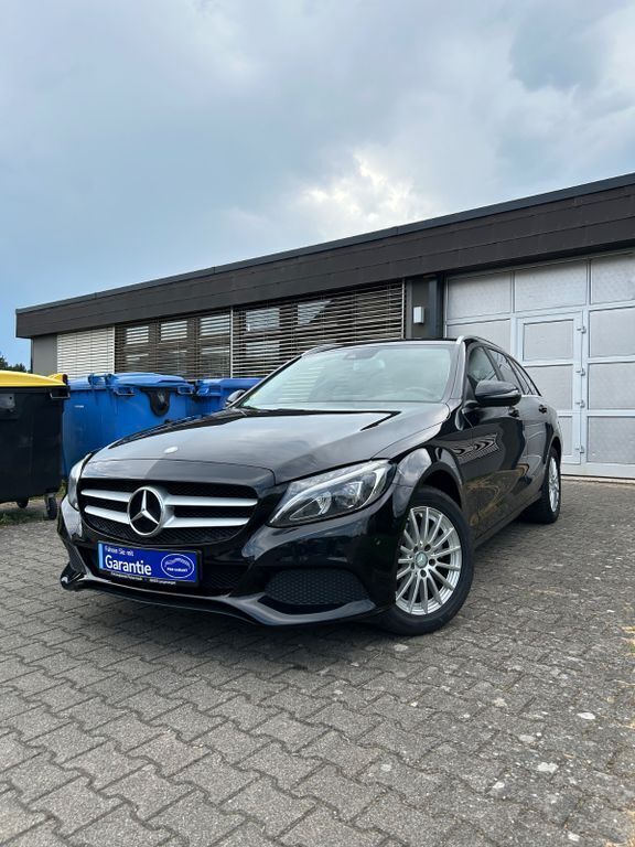 Schwarz Gebraucht 2015 Mercedes C200 Kombi | 13.990 € (Fairer Preis) - Bild 1/4