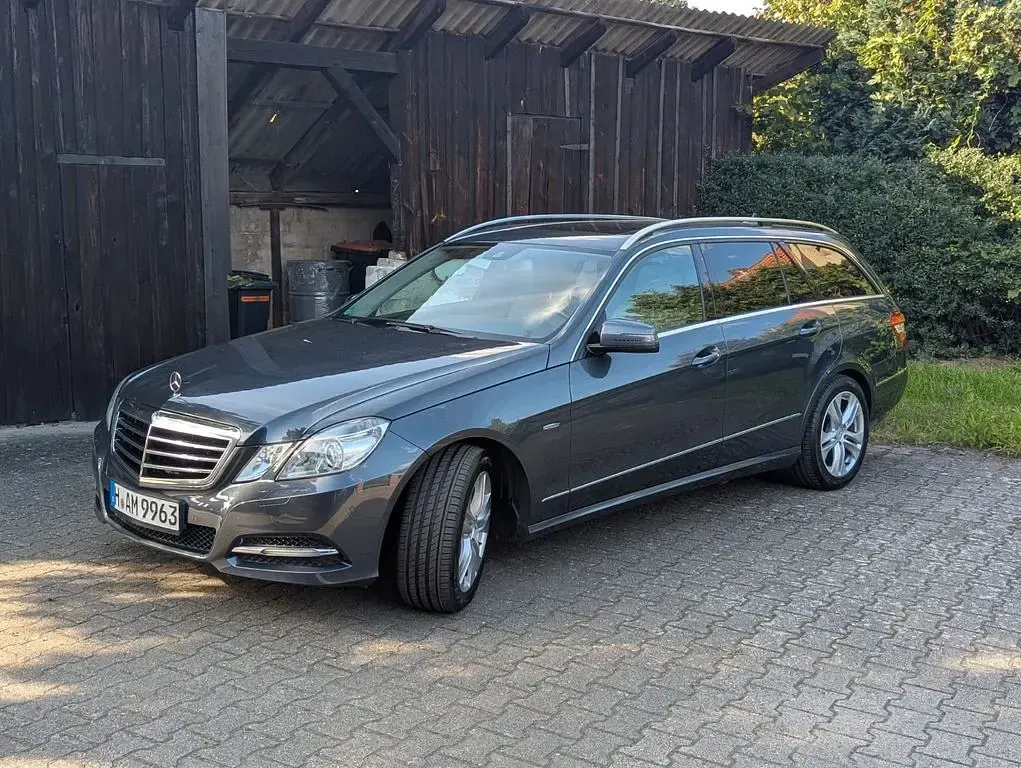 Gebraucht Mercedes 350 306 PS (225 kW) 2012 Grau Kombi