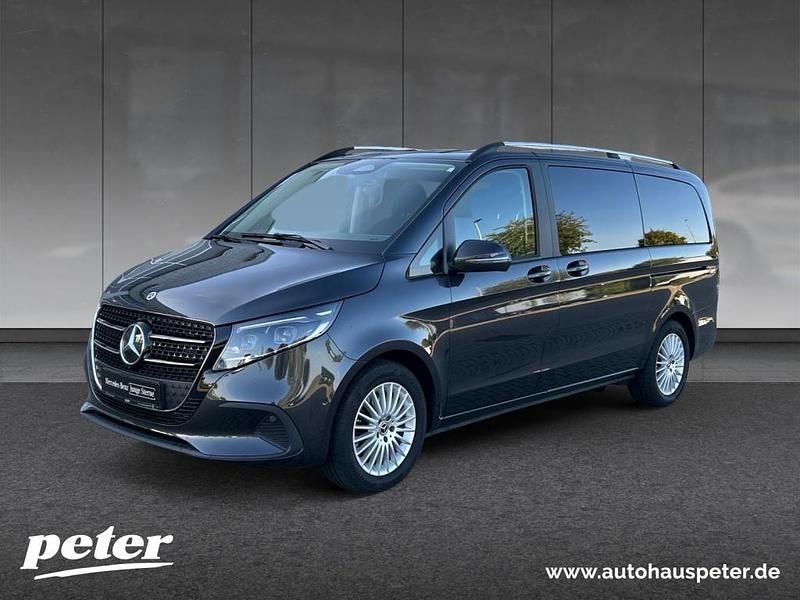Graphitgrau metallic Gebraucht 2024 Mercedes V220 Style Van / Kleinbus | 64.990 € - Bild 1/4