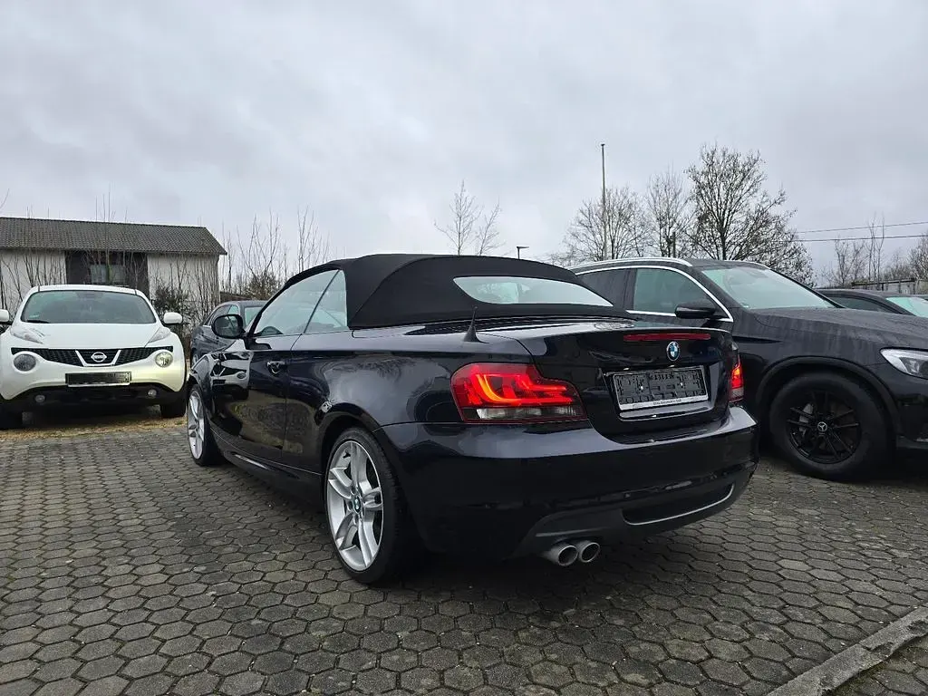 Gebraucht BMW 120 Cabriolet Advantage 177 PS (130 kW) 2013 Schwarz Cabrio