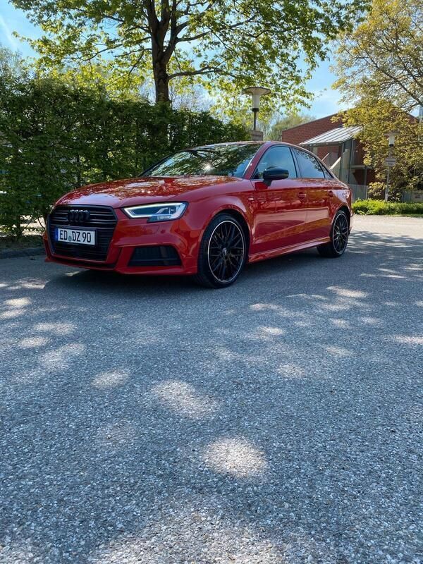 Rot Gebraucht 2019 Audi A3 Competition Limousine | 27.300 € (Teuer) - Bild 1/4