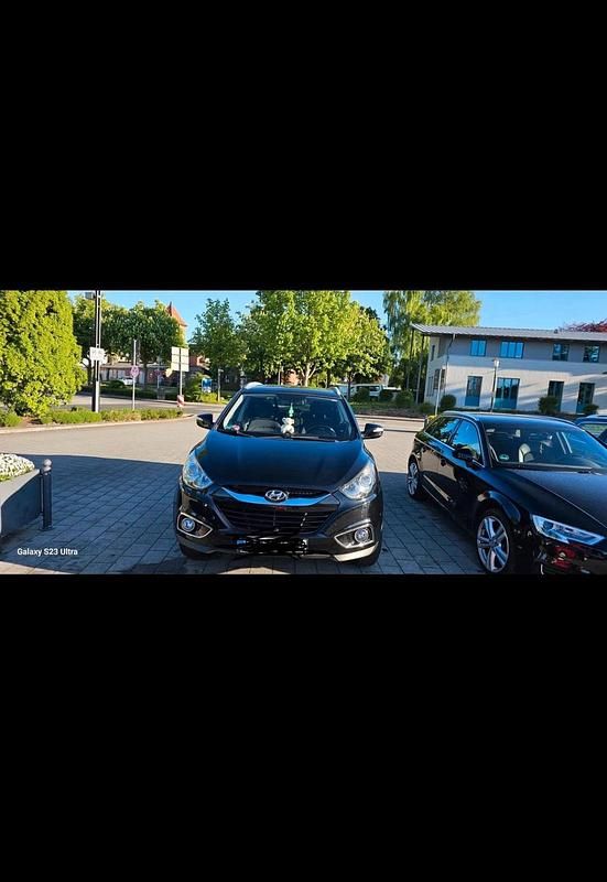 Gebraucht Hyundai ix35 136 PS (100 kW) 2013 Schwarz SUV
