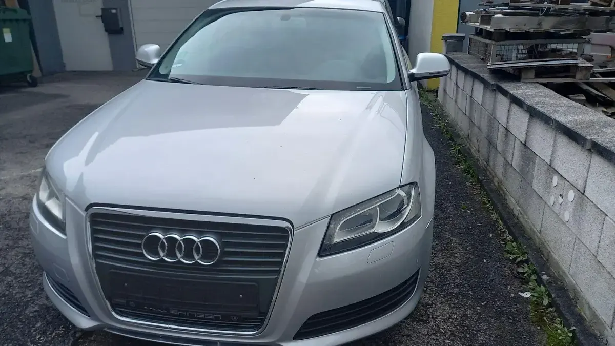 Second-hand Audi A3 Ambiente 160 CP (117 kW) 2009 Argintiu Hatchback