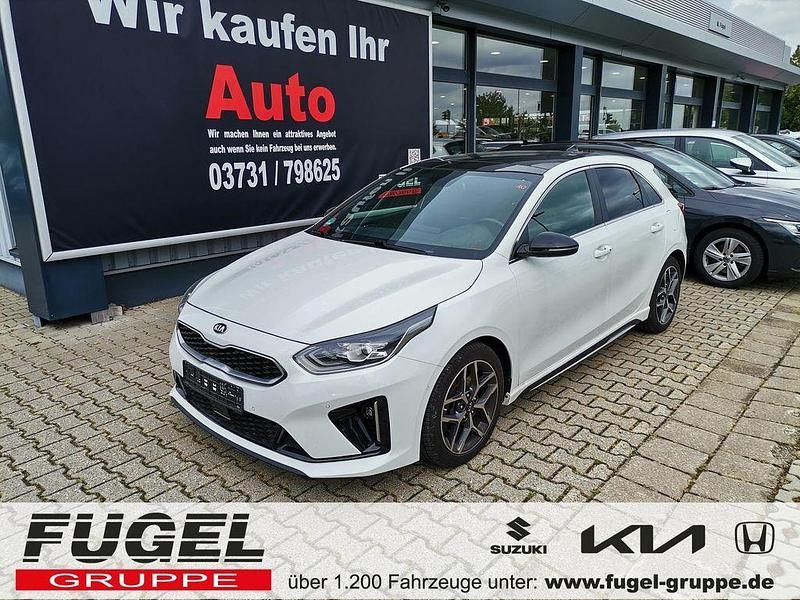 Deluxeweiss met. Gebraucht 2021 Kia Ceed GT GT-Line Limousine | 21.999 € (Fairer Preis) - Bild 1/4