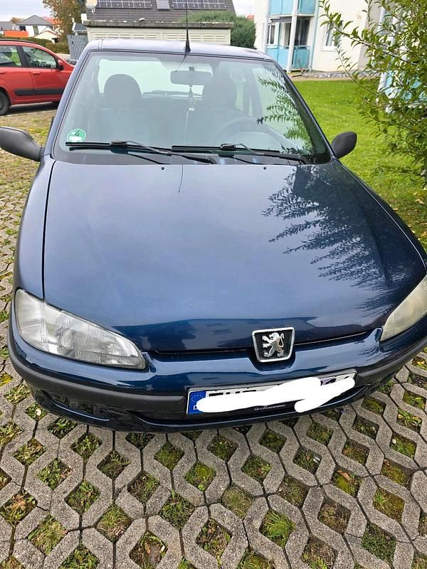 Blau Gebraucht 2002 Peugeot 106 Kleinwagen | 1.100 € - Bild 1/4