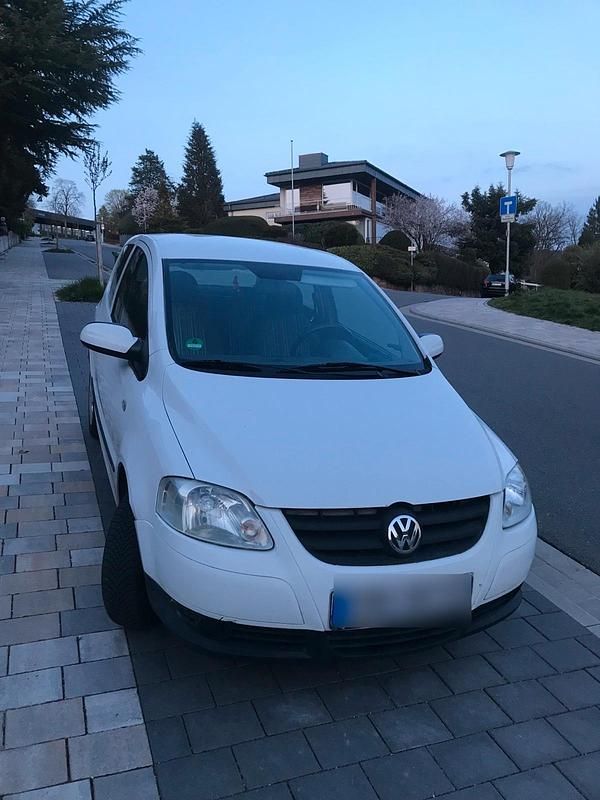 Gebraucht VW Fox 55 PS (40 kW) 2005 Weiß Kleinwagen