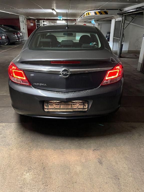 Gebraucht Opel Insignia Selection 140 PS (102 kW) 2009 Grau Limousine
