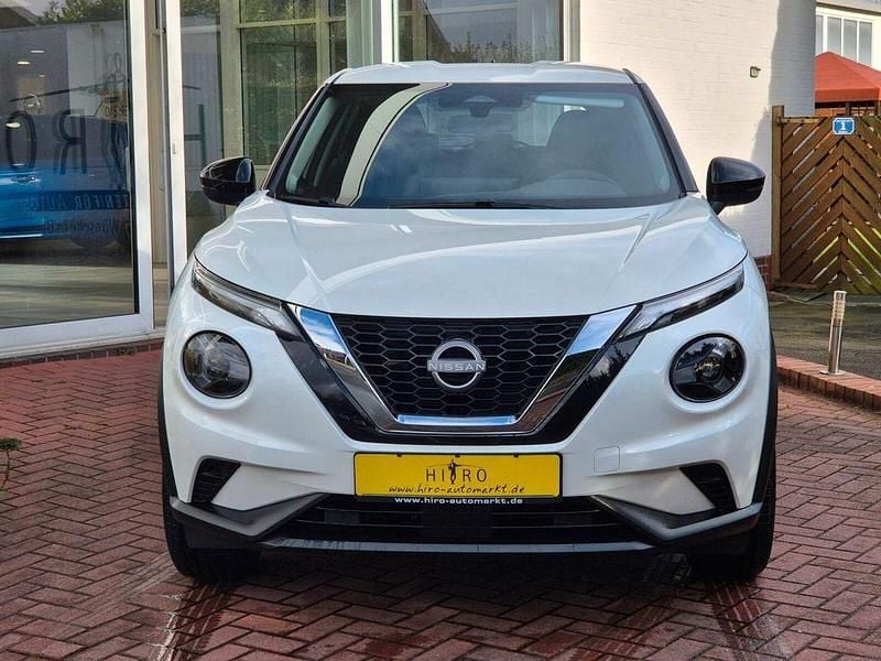 Neu Nissan Juke Acenta 114 PS (83 kW) 2026 Solid white SUV