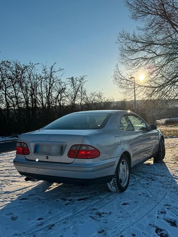 Gebraucht Mercedes CLK230 Elegance 193 PS (141 kW) 1998 Silber Coupé