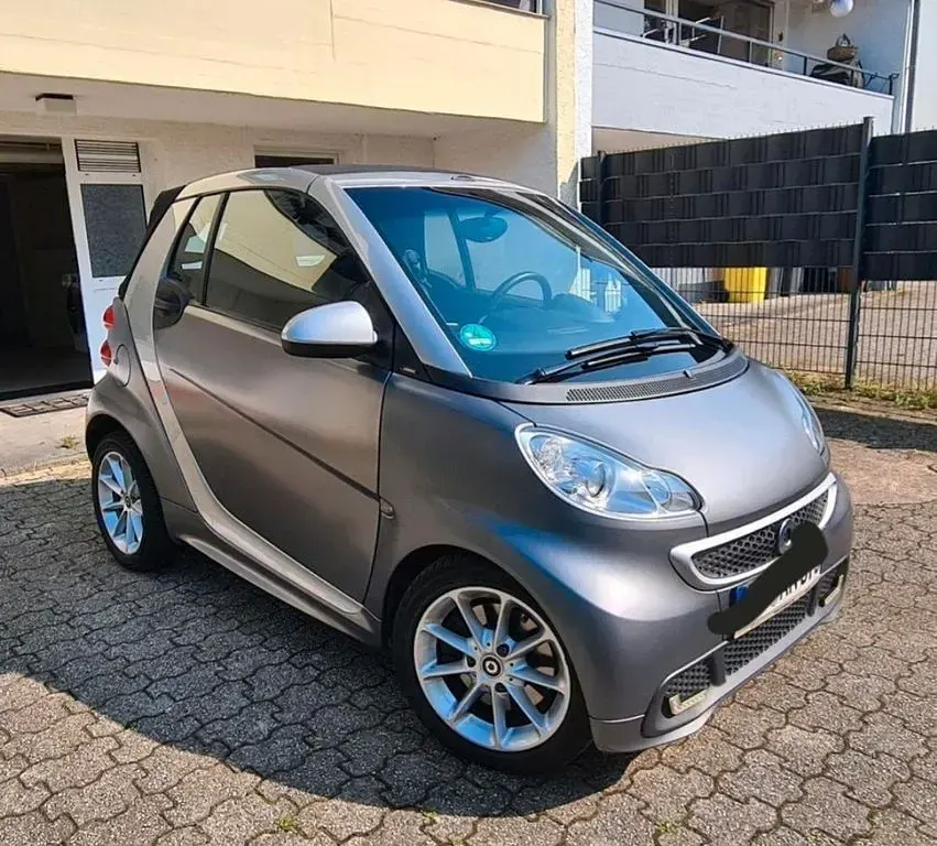 Gebraucht Smart ForTwo Cabrio Passion 71 PS (52 kW) 2012 Grau Cabrio