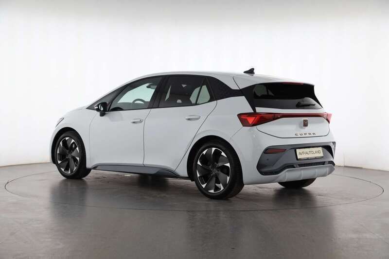 Gebraucht Cupra Born 169 kW (231 PS) 2024 Eisweiss Kleinwagen