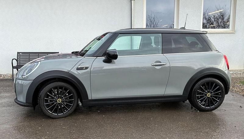 Gebraucht Mini Cooper SE Essential 135 kW (184 PS) 2021 Grau Kleinwagen