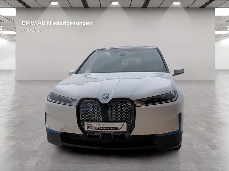 Gebraucht BMW iX 239 kW (326 PS) 2022 Weiß SUV