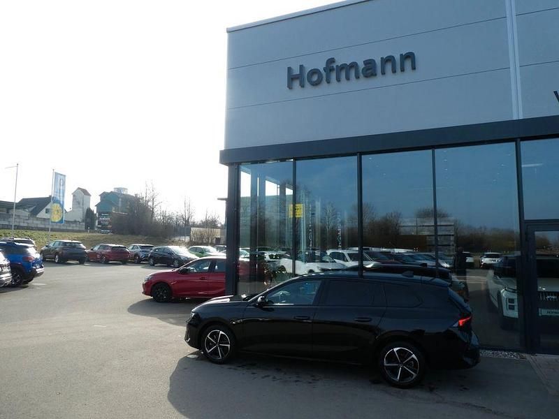 Gebraucht Opel Astra 131 PS (96 kW) 2024 Schwarz (karbon schwarz) Kombi