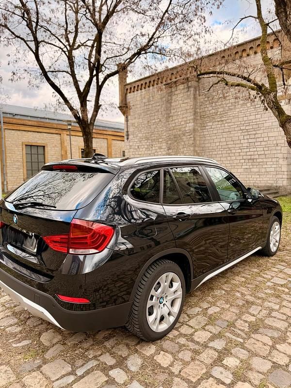 Gebraucht BMW X1 2014 Schwarz SUV