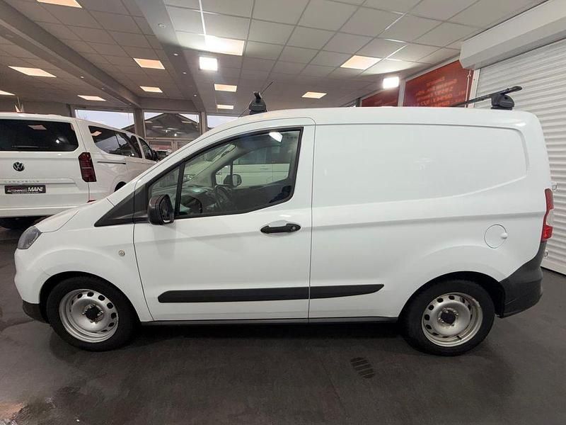 Gebraucht Ford Transit Basis 101 PS (74 kW) 2016 Weiß Limousine