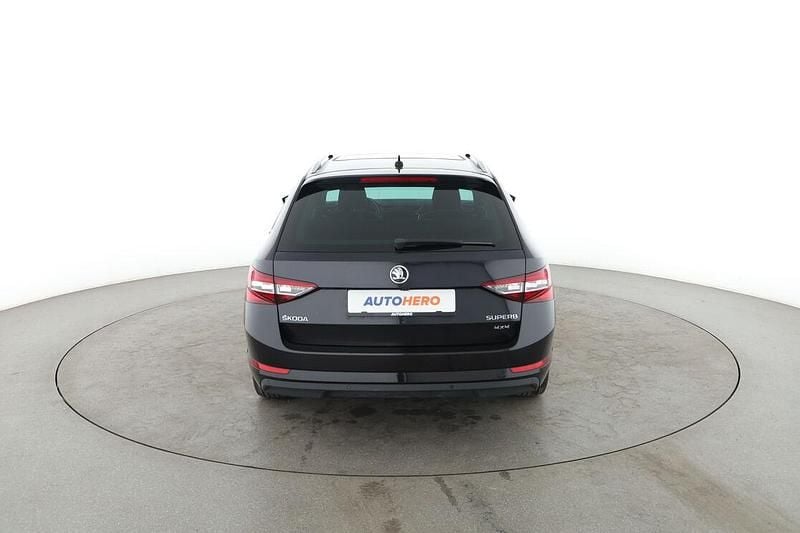 Gebraucht Skoda Superb Style 2018 Schwarz Kombi
