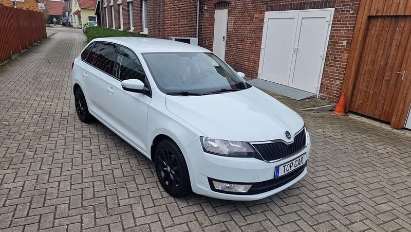 Gebraucht Skoda Rapid Cool Edition 90 PS (66 kW) 2016 Weiß Kleinwagen