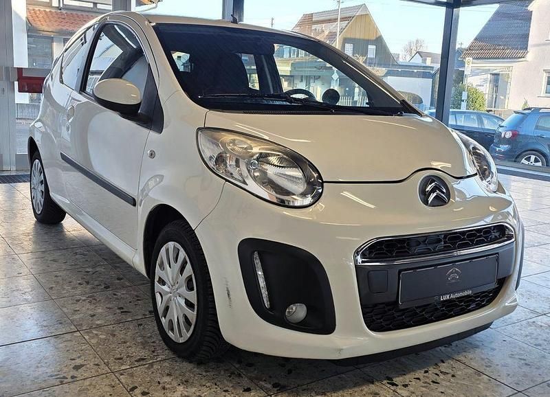Weiß Gebraucht 2013 Citroën C1 SELECTION Kleinwagen | 4.490 € (Fairer Preis) - Bild 1/4