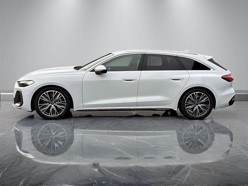 Gebraucht Audi A5 S-Line 204 PS (150 kW) 2024 Weiß Kombi