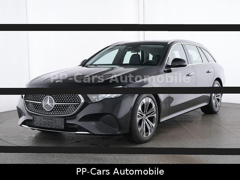 Schwarz Gebraucht 2024 Mercedes E200 Limousine | 41.450 € (Guter Preis) - Bild 1/4