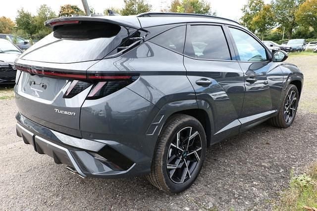 Shadow grey metallic shadow grey metallic Neu 2025 Hyundai Tucson N Line SUV | 29.559 € (Guter Preis) - Bild 1/4
