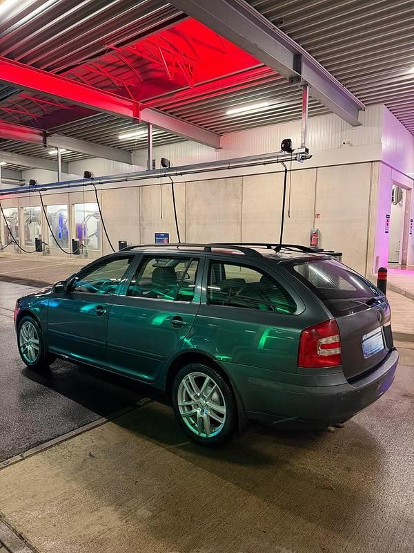 Gebraucht Skoda Octavia 105 PS (77 kW) 2005 Blau Kombi