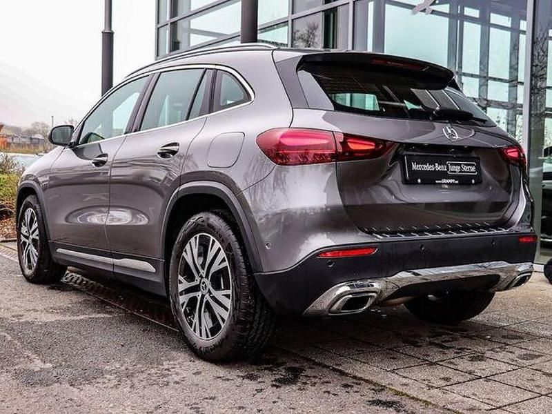 Gebraucht Mercedes GLA200 Advanced 150 PS (110 kW) 2024 Grau SUV