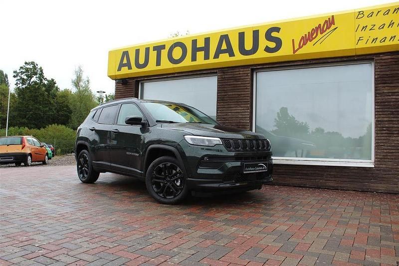 Neu Jeep Compass North 131 PS (96 kW) 2025 SUV