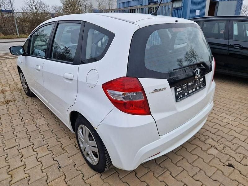Gebraucht Honda Jazz Trend 90 PS (66 kW) 2013 Weiß Kleinwagen
