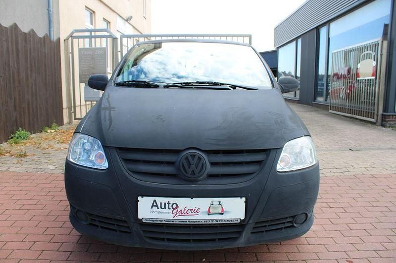 Gebraucht VW Fox Basis 54 PS (39 kW) 2007 Schwarz Kleinwagen