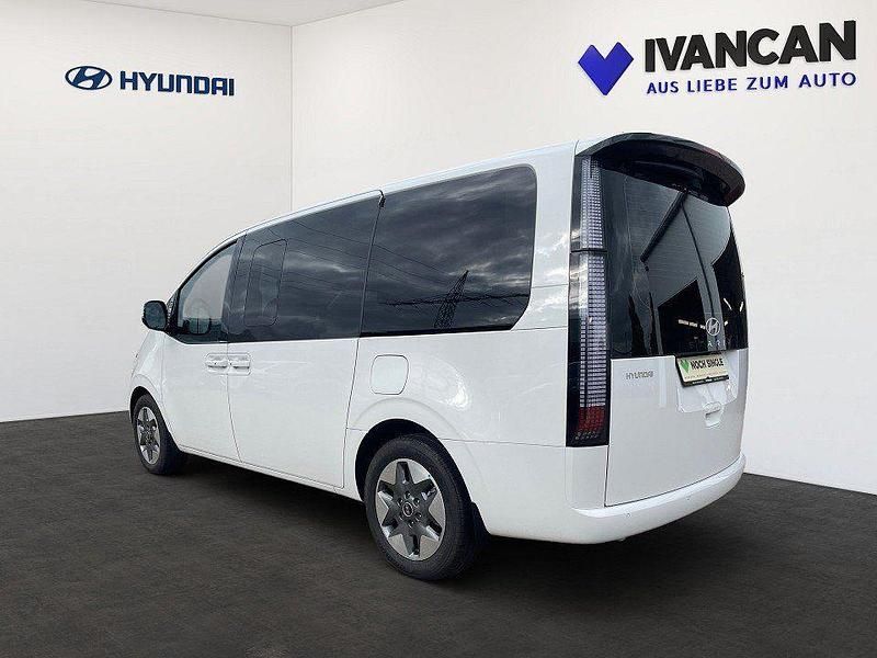 Neu Hyundai Staria Prime 224 PS (164 kW) 2025 Creamy white Van / Kleinbus