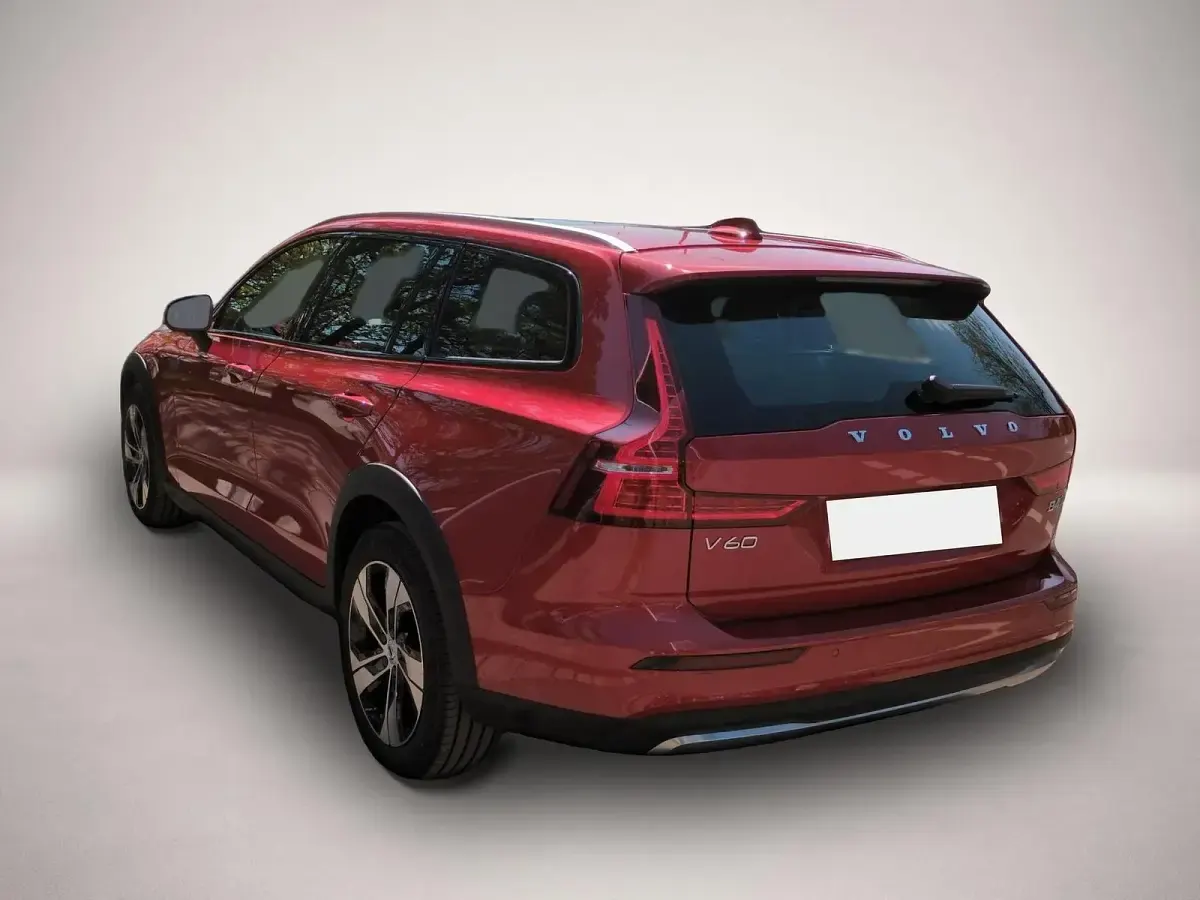 Gebraucht Volvo V60 CC Plus 197 PS (144 kW) 2024 Manufacturer Kombi