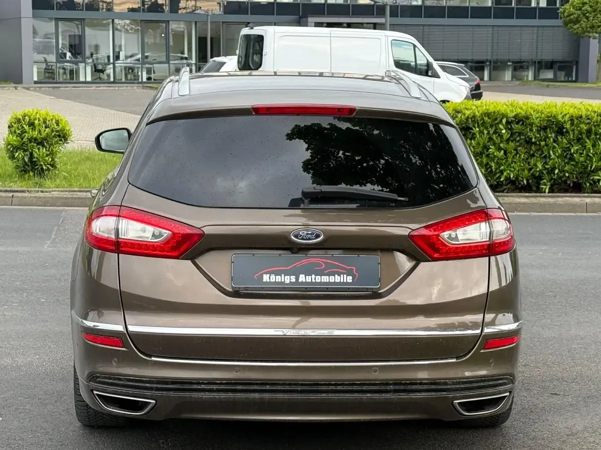 Gebraucht Ford Mondeo Vignale 179 PS (131 kW) 2016 Braun Kombi