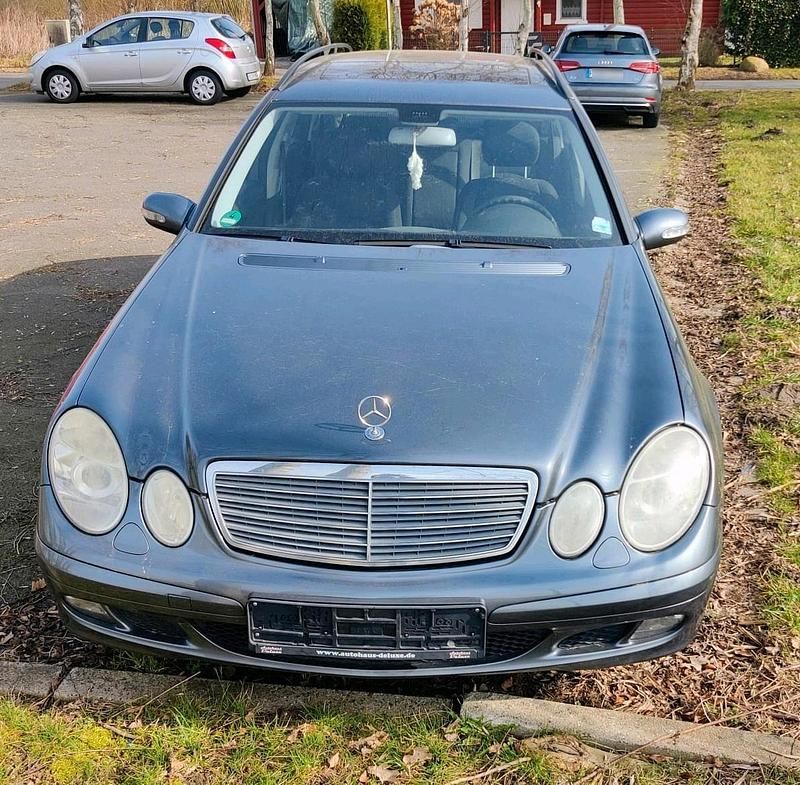 Gebraucht Mercedes E280 231 PS (169 kW) 2005 Grau Kombi