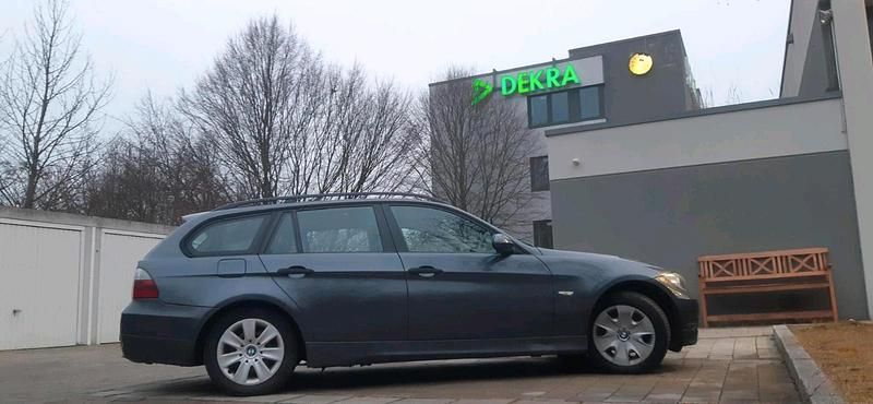 Gebraucht BMW 320 170 PS (125 kW) 2005 Grau Kombi