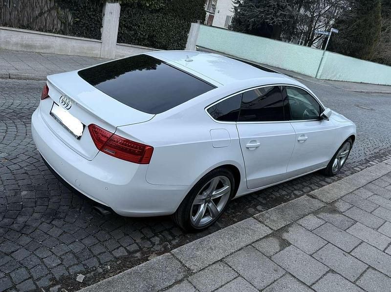 Gebraucht Audi A5 Sport 170 PS (125 kW) 2014 Weiß Limousine
