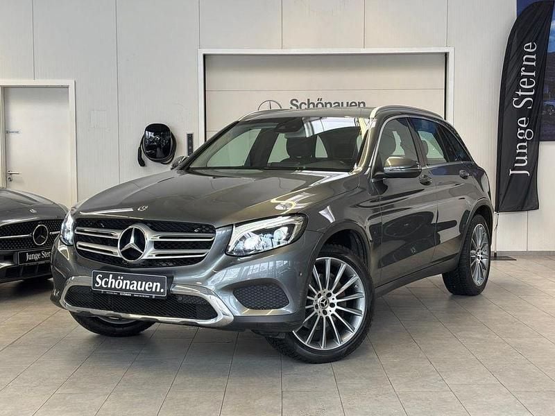 Grau Gebraucht 2018 Mercedes GLC250 Exclusive SUV | 23.900 € (Superpreis) - Bild 1/4