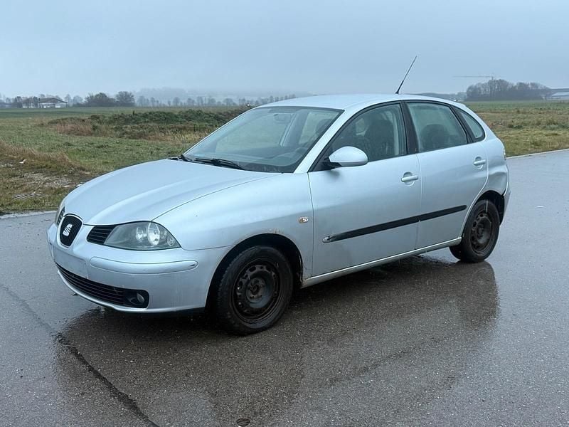 Silber Gebraucht 2006 Seat Ibiza Kleinwagen | 500 € (Superpreis) - Bild 1/4