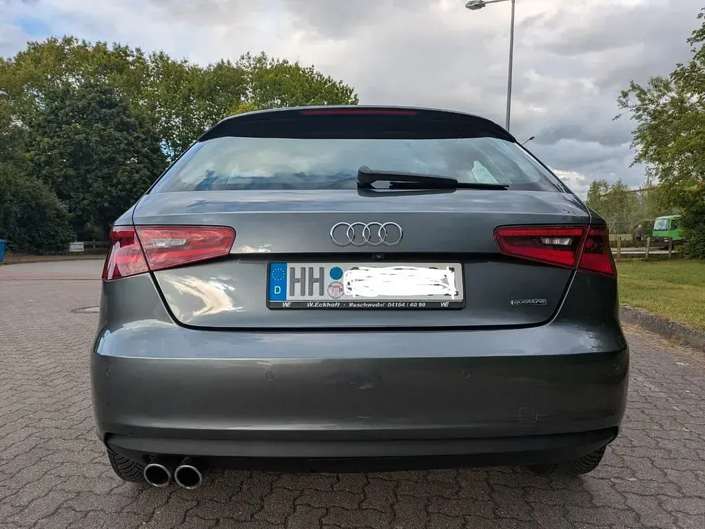 Gebraucht Audi A3 Ambiente 184 PS (135 kW) 2015 Grau Limousine