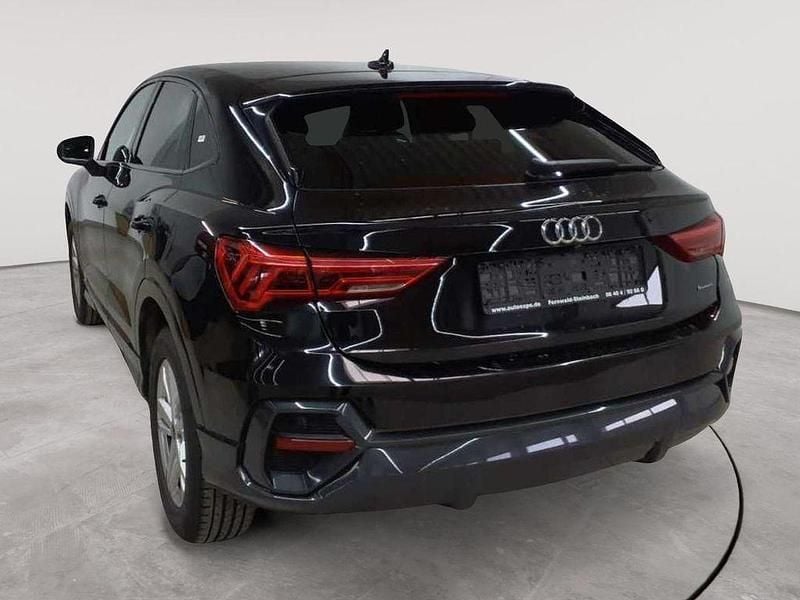 Gebraucht Audi Q3 Sportback Sport 190 PS (139 kW) 2022 Mythosschwarz metallic SUV
