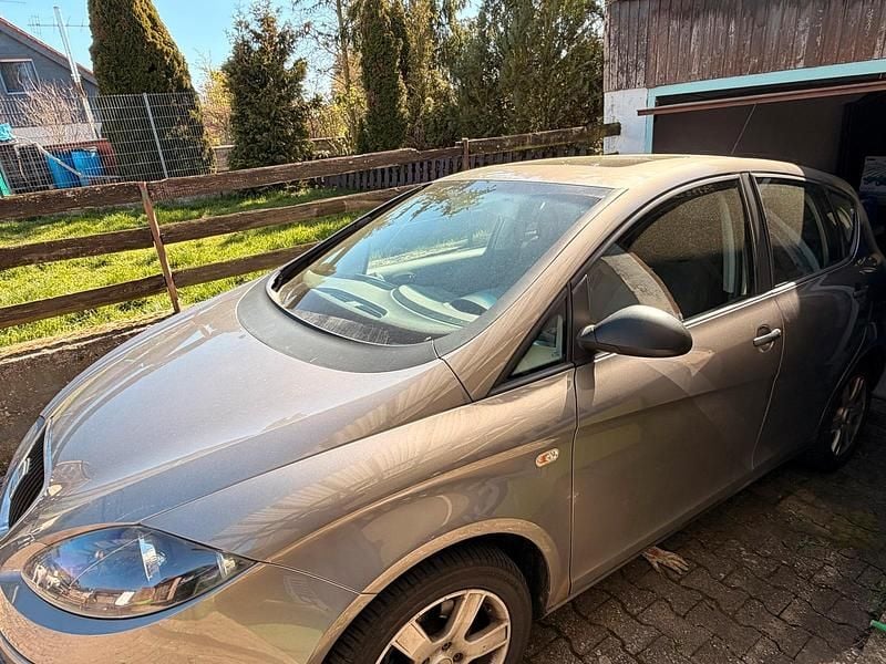 Gebraucht Seat Altea 102 PS (75 kW) 2005 Grau Van / Kleinbus