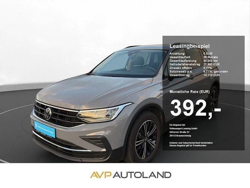 Mondsteingrau Gebraucht 2021 VW Tiguan Life SUV | 27.900 € (Fairer Preis) - Bild 1/4